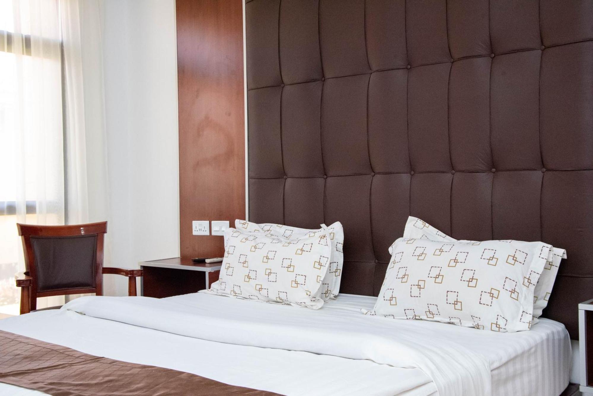 Mika Hotel Kabulonga Lusaka Eksteriør billede